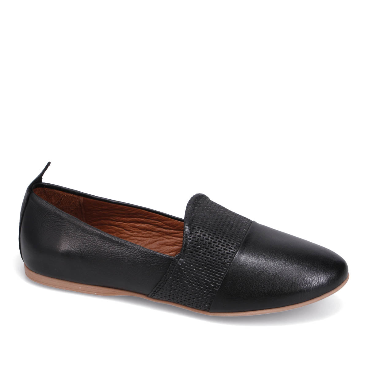 Leather deals flat shoes